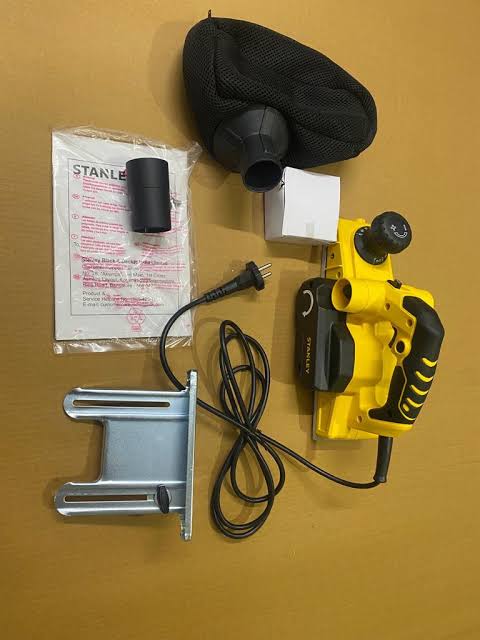 Rabot Électrique Stanley STPP7502 – 750W, Coupe 82 mm – Image 3
